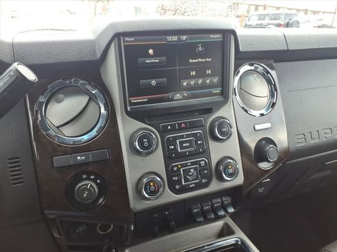 Used 2016 Ford F350 Platinum w/ Snow Plow Prep Package image 16