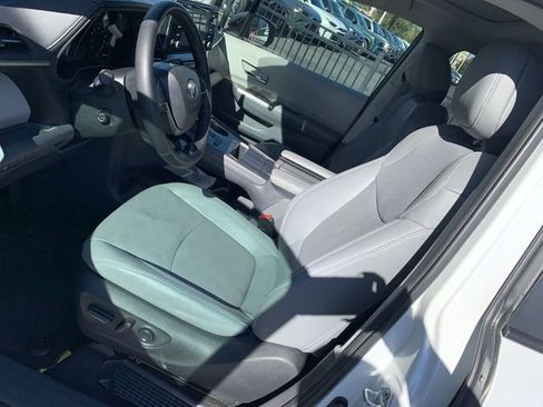 Certified 2023 Toyota Sienna Limited image 18