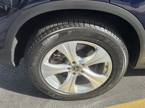 Used 2018 Mercedes-Benz GLC 300 4MATIC image 14