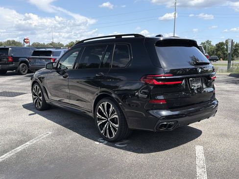 Used 2025 BMW X7 M60i w/ M Sport Professional Package AWD/4WD image 6