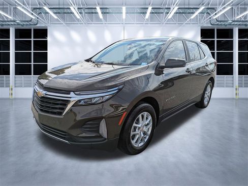 Used 2023 Chevrolet Equinox LT image 7