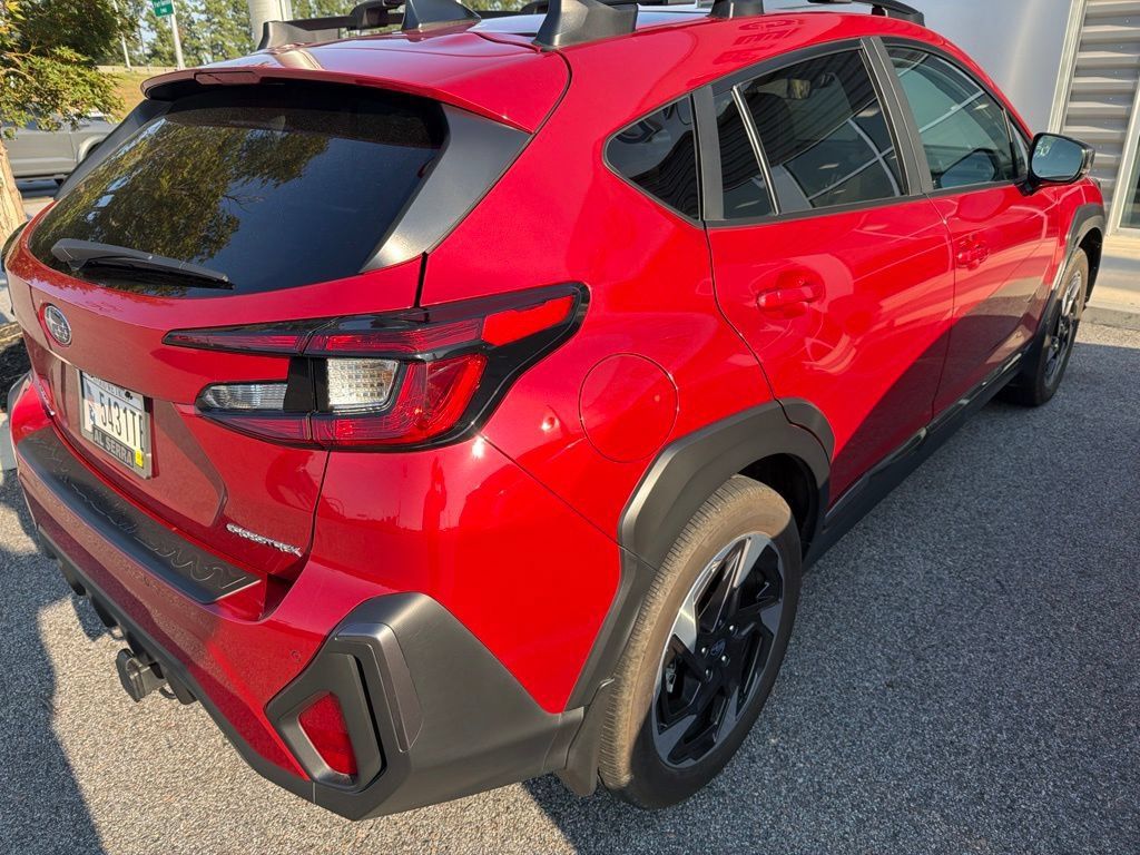 Used 2025 Subaru Crosstrek 2.5i Limited AWD/4WD image 4