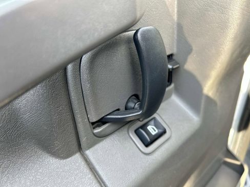 Used 2022 Chevrolet Express 2500 w/ Driver Convenience Package image 19