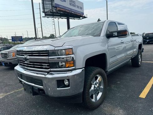 Used 2016 Chevrolet Silverado 2500 LTZ w/ Duramax Plus Package AWD/4WD image 5