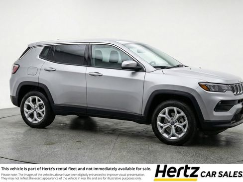 Used 2025 Jeep Compass Latitude image 1