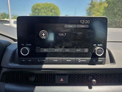 Used 2023 Honda CR-V LX image 15