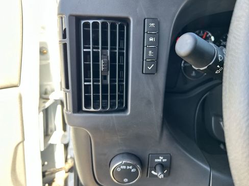 New 2025 GMC Savana 2500 w/ Driver Convenience Package RWD image 17