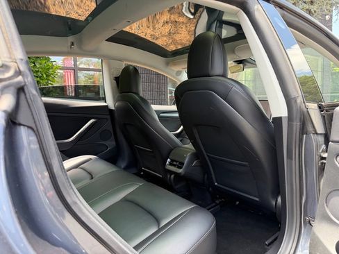Used 2022 Tesla Model 3 Performance AWD/4WD image 38