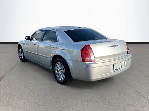Used 2007 Chrysler 300 Touring L RWD image 25