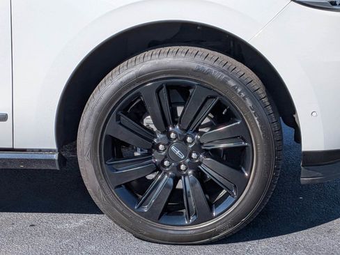 Used 2022 Lincoln Navigator Reserve image 9