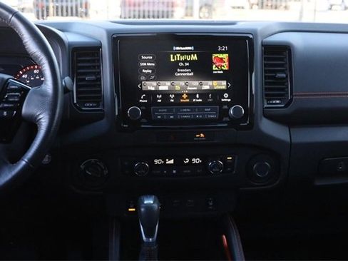 Certified 2022 Nissan Frontier PRO-4X image 23