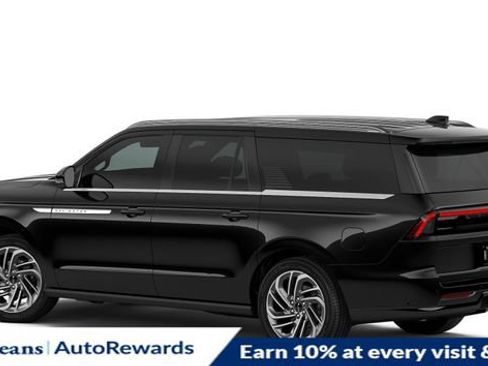 New 2026 Lincoln Navigator L Reserve AWD/4WD image 2