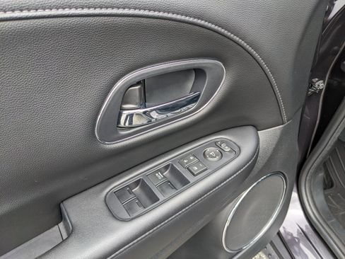 Used 2018 Honda HR-V EX-L image 20