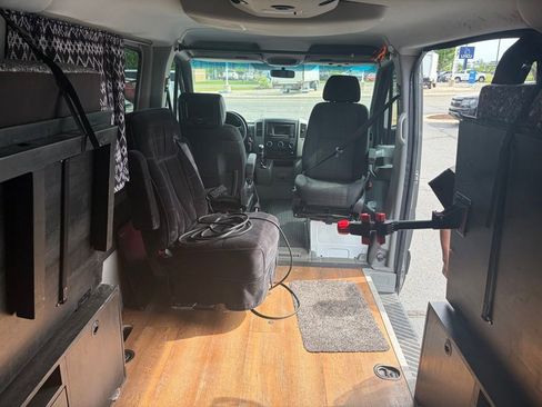 Used 2014 Mercedes-Benz Sprinter 2500 image 14