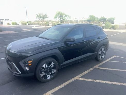Used 2025 Hyundai Kona SEL image 1