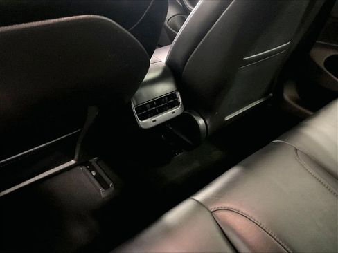 Used 2018 Tesla Model 3 Long Range AWD/4WD image 27