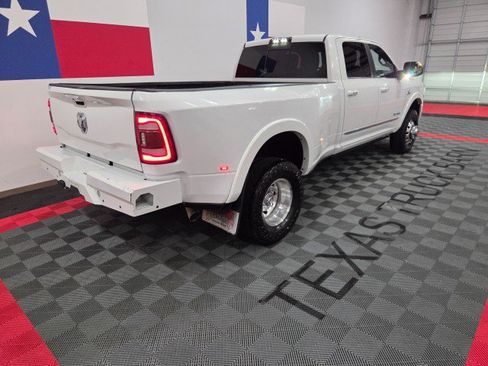 Used 2020 RAM 3500 Limited image 26