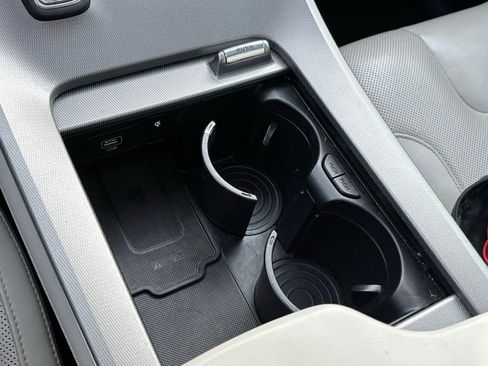 Used 2021 Hyundai Palisade Limited image 15