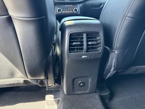 Used 2025 Ford Escape ST-Line AWD/4WD image 25