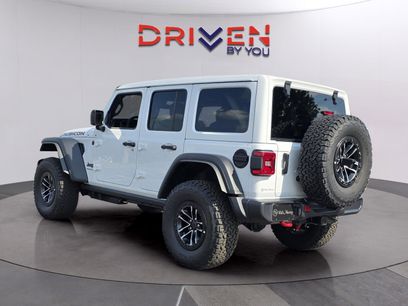 New 2026 Jeep Wrangler Unlimited Rubicon w/ Xtreme 35 Tire Package