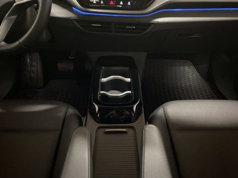 Used 2022 Volkswagen ID.4 Pro S RWD image 15