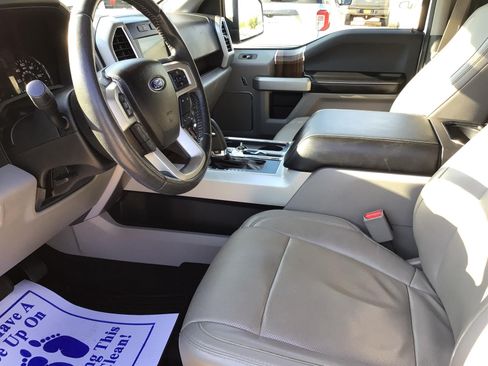 Used 2017 Ford F150 Lariat w/ Equipment Group 501A Mid AWD/4WD image 3