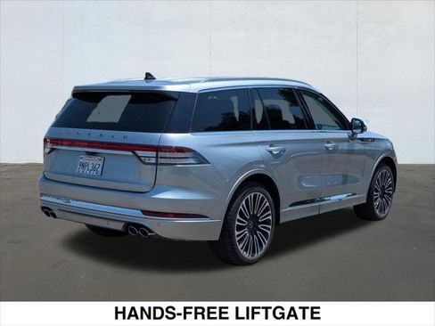 Used 2023 Lincoln Aviator Black Label w/ Dynamic Handling Package AWD/4WD image 6