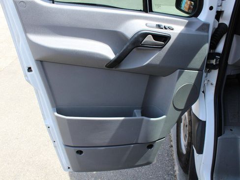 Used 2013 Mercedes-Benz Sprinter 2500 image 18