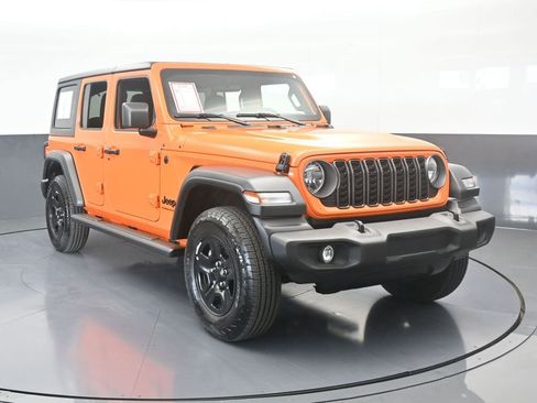 Used 2025 Jeep Wrangler Sport image 9