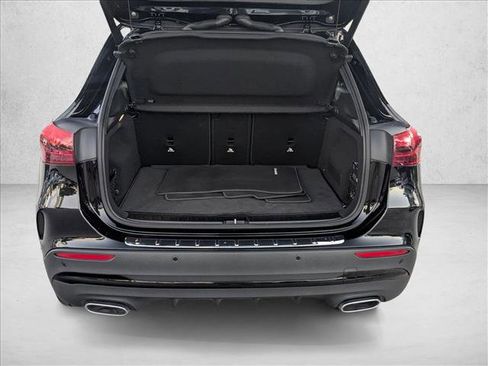 Certified 2025 Mercedes-Benz GLA 250 image 6