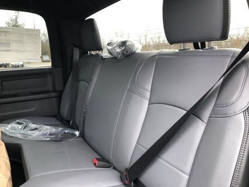 New 2026 RAM 3500 Tradesman w/ Chrome Appearance Group image 11