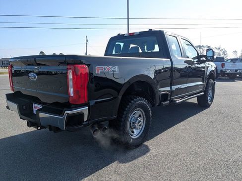 Used 2023 Ford F350 XL w/ FX4 Off-Road Package image 4