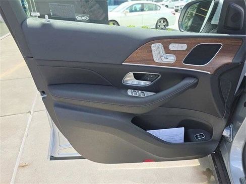 Certified 2025 Mercedes-Benz GLE 350 4MATIC image 21
