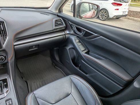 Used 2020 Subaru Crosstrek 2.0i Limited w/ Moonroof Package w/Navigation image 17