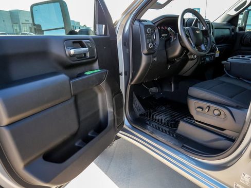 New 2026 Chevrolet Silverado 2500 Custom w/ Custom Value Package AWD/4WD image 28
