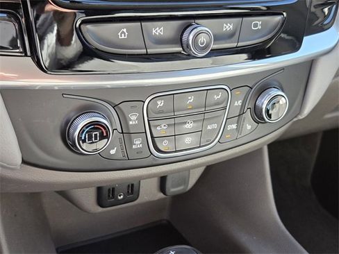 Certified 2020 Chevrolet Traverse LT image 22