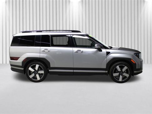Used 2024 Hyundai Santa Fe Limited image 2
