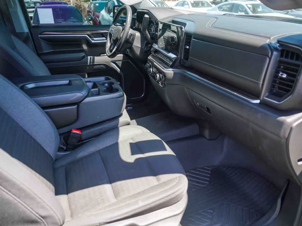 Used 2022 Chevrolet Silverado 1500 RST AWD/4WD image 15
