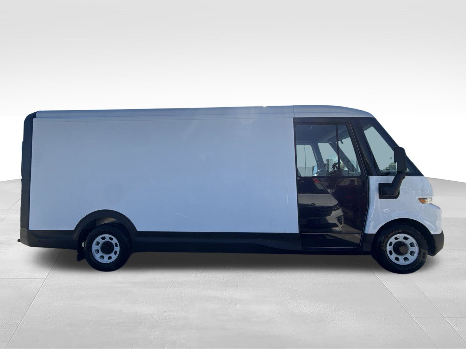 Used 2024 Chevrolet Brightdrop 600 w/ Commercial Equipment Package AWD/4WD image 4