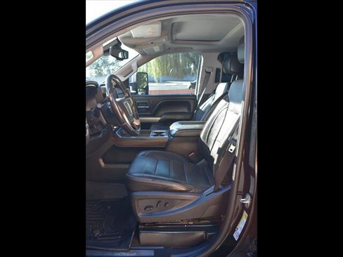 Used 2018 GMC Sierra 3500 Denali image 14