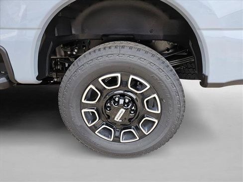 New 2026 Ford F250 Platinum image 10