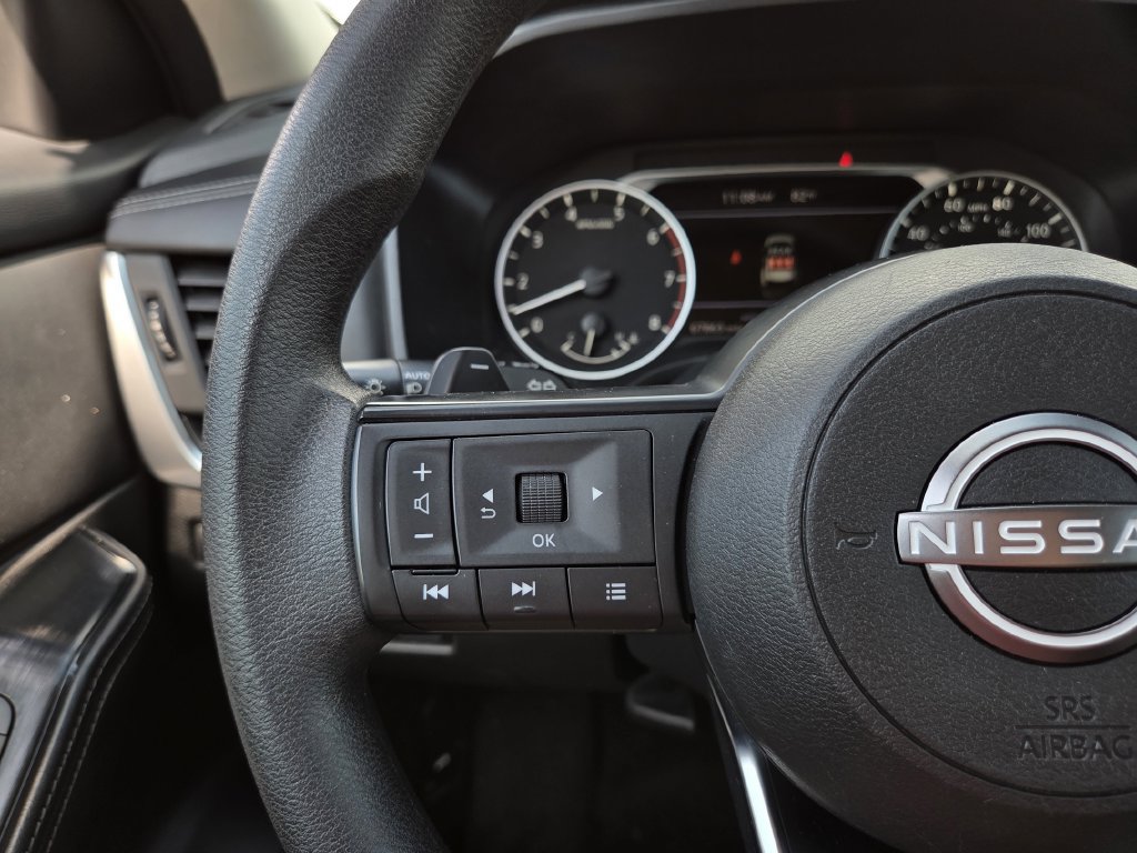 Used 2024 Nissan Rogue SV AWD/4WD image 26