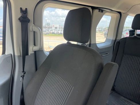 Used 2018 Ford Transit 150 XLT RWD image 6