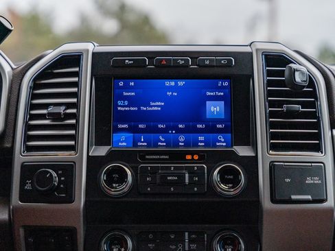 Certified 2020 Ford F250 King Ranch w/ Chrome Package image 40