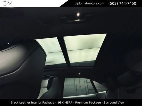 Used 2025 Porsche Macan 4 Electric AWD/4WD image 24