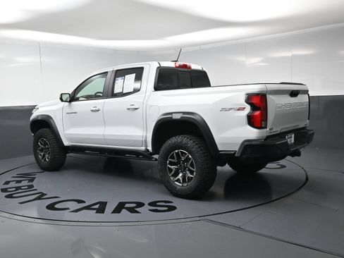 Used 2026 Chevrolet Colorado ZR2 w/ Technology Package AWD/4WD image 7