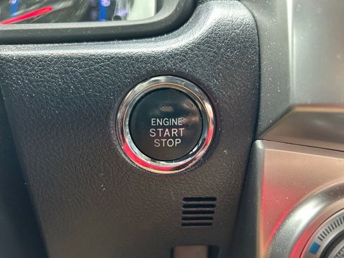 Used 2016 Toyota 4Runner Limited AWD/4WD image 32