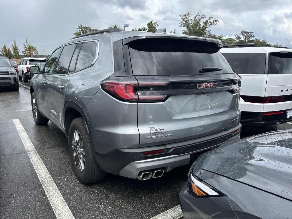 Used 2025 GMC Acadia Elevation FWD image 5