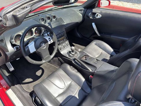 Used 2005 Nissan 350Z Touring image 27