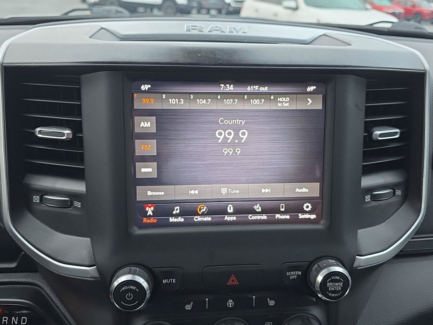 Used 2021 RAM 1500 Big Horn AWD/4WD image 16